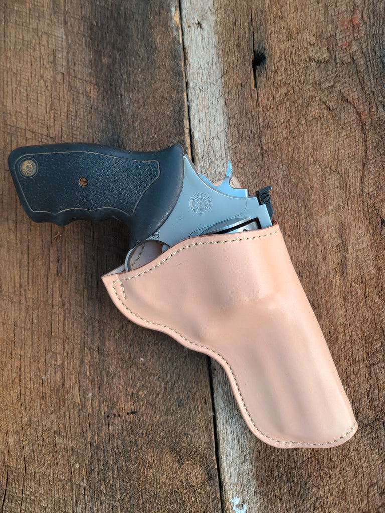 Custom holsters & sheaths